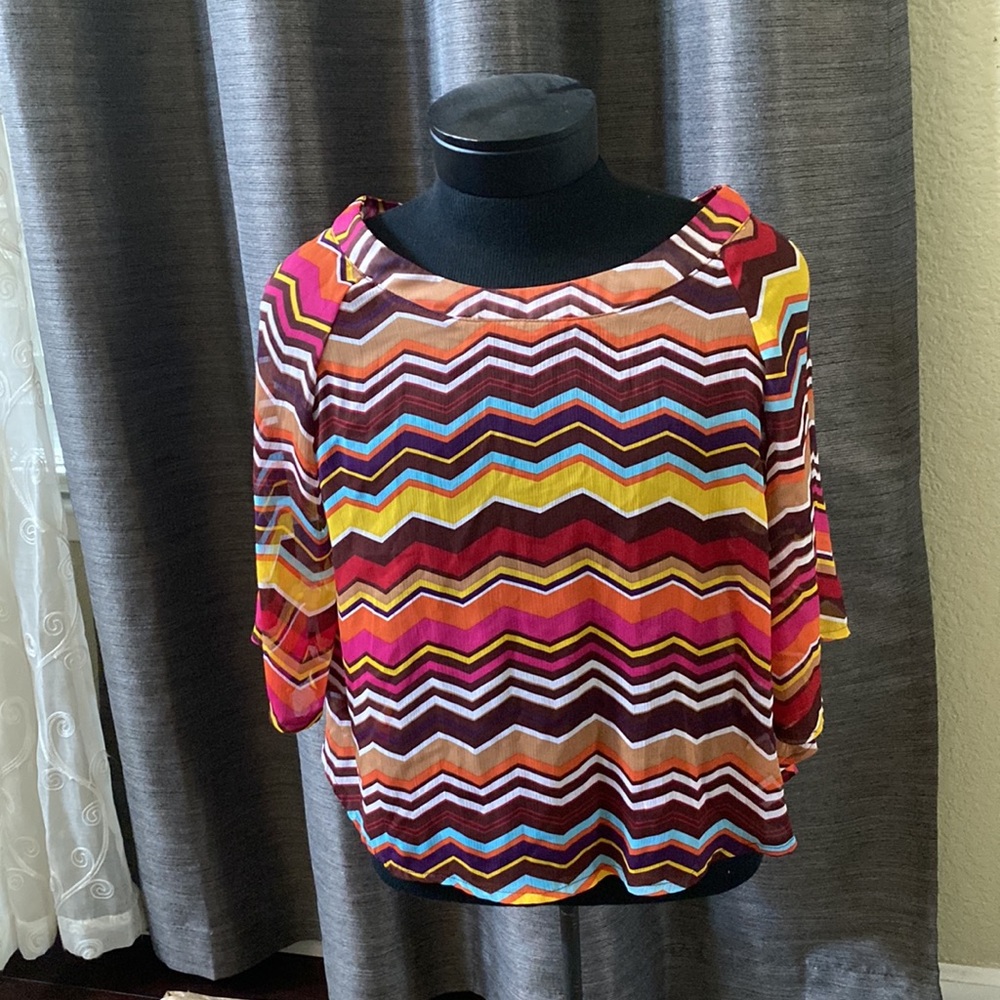 Batwing striped top. Size M